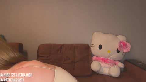 Molly dose online show from November 6, 8:59 pm