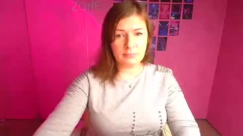 Molly online show from December 20, 3:05 pm