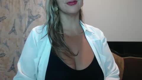 Molly Bunny online show from November 7, 12:38 am