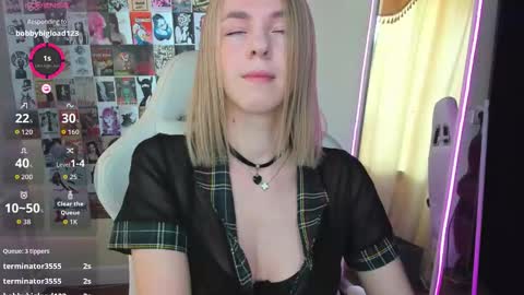 Molly online show from September 17, 1:14 am