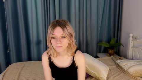 mollysally online show from April 3, 4:10 am