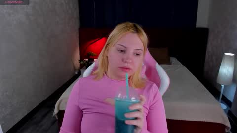 mon1ca_jones online show from November 16, 9:10 am