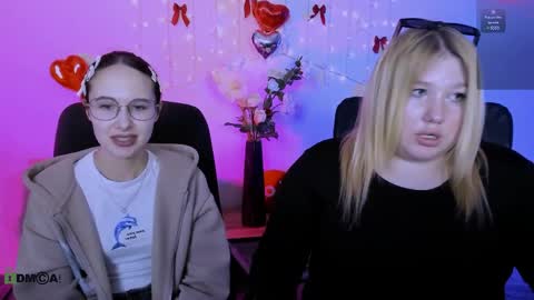 Mona  online show from March 30, 9:03 pm