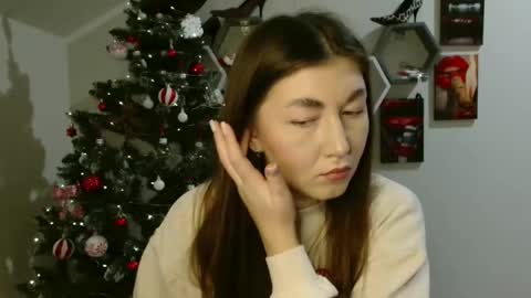 sweet girl and shine body online show from December 1, 11:25 am