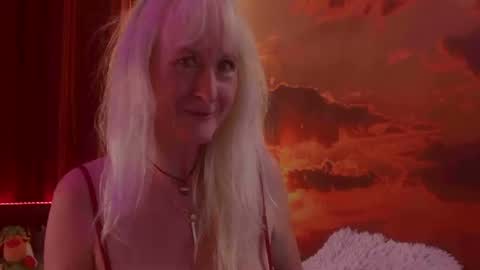 Snapshot of monicutex chatting on December 22, 3:22 am Monika    online show from December 22, 3:22 am