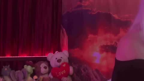 Snapshot of monicutex chatting on December 13, 5:16 am Monika    online show from December 13, 5:16 am