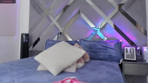 Marilyn online show from March 4, 4:27 am