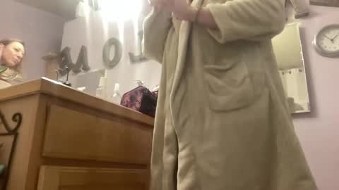 Monroe online show from January 19, 4:33 am