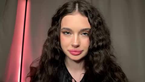 moonfaairy online show from March 11, 7:49 pm