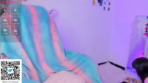 MOON  online show from October 3, 1:33 am