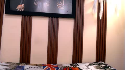 alexia online show from February 4, 7:06 pm