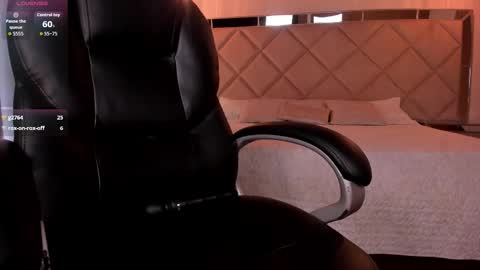 Morgan Hicks online show from October 25, 9:54 pm