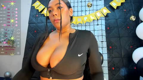 Snapshot of morochaa_fire chatting on January 1, 11:16 am Morocha  online show from January 1, 11:16 am