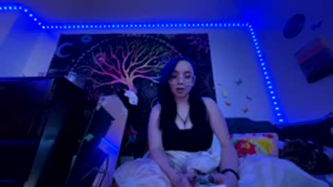 mothernxttie online show from March 9, 4:59 am