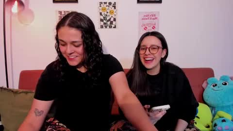 Laura online show from April 22, 1:46 am