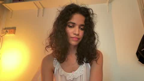 mriea_ online show from June 13, 4:32 am