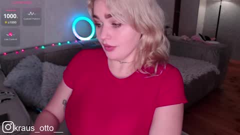 Snapshot of mrs_kitty69 chatting on December 22, 11:33 am mrs kitty69 online show from December 22, 11:33 am