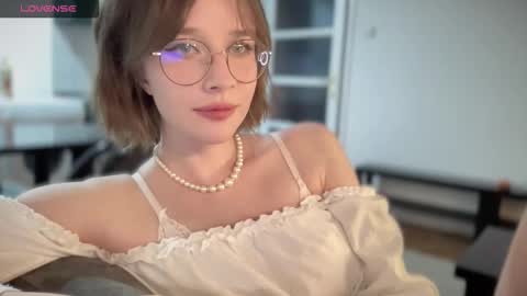 ms_christiana online show from November 3, 10:03 pm