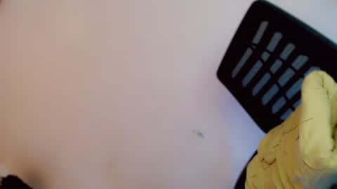 mscherry_ online show from June 14, 10:37 am