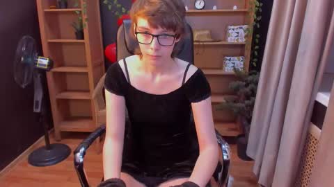 msrkestvel online show from March 10, 9:07 pm