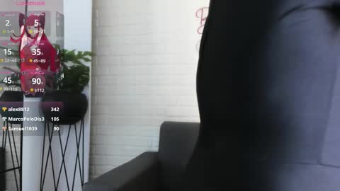 Tati online show from October 18, 7:26 pm