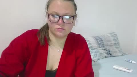 musechic_wild online show from April 10, 11:33 pm