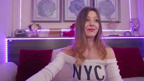 Luna  online show from March 2, 7:20 pm