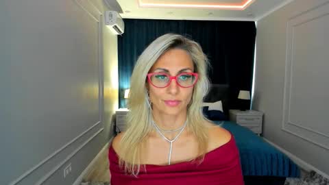 Diana online show from September 18, 11:42 am