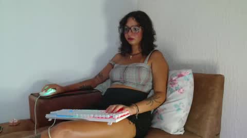 myamillor online show from February 8, 10:23 pm