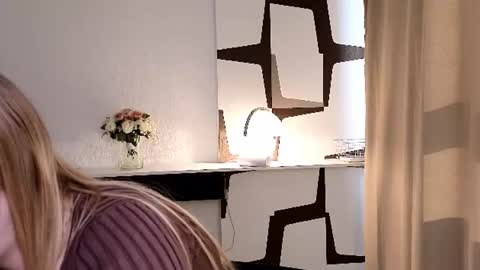 mysmila online show from July 9, 1:46 pm