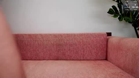 Ariel online show from November 21, 1:02 pm