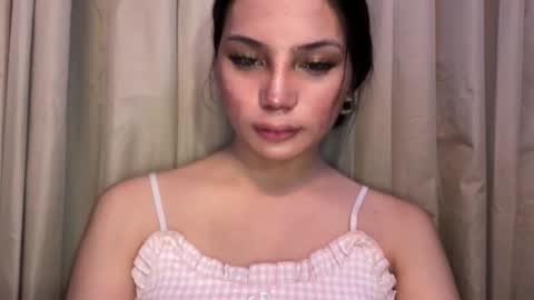 UR GIRL NEXTDOOR online show from April 16, 9:20 am