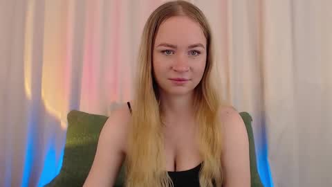 Snapshot of mystic_barbie chatting on September 18, 12:09 am Barbie online show from September 18, 12:09 am