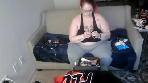 MysticLynn online show from January 26, 5:13 am