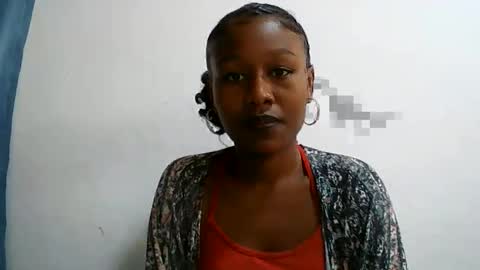 nah296652 online show from May 21, 7:28 am