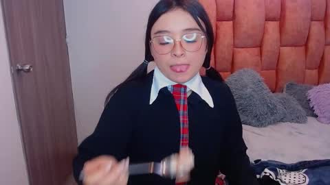 nahia cute     only   online show from February 25, 6:17 pm