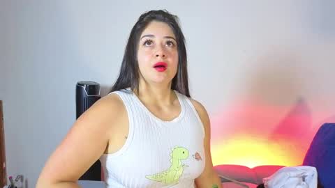 Nahomi  online show from April 5, 11:20 am