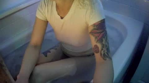 nakedstonermilfanddilf420 online show from February 22, 4:29 am