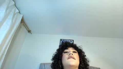 NamiThompson online show from July 17, 5:34 am
