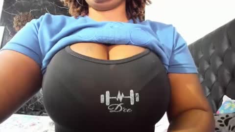 Snapshot of nancy_ebony_ chatting on October 12, 5:15 pm nancy_ebony_ online show from October 12, 5:15 pm