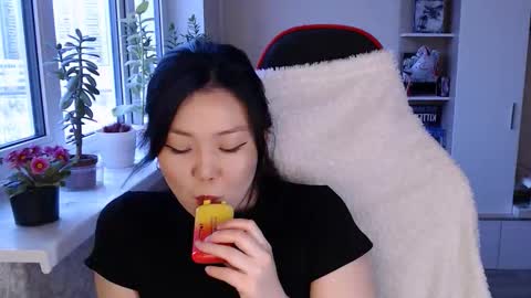 Nancy online show from March 5, 3:08 pm