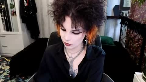 Nancy online show from July 3, 4:02 pm
