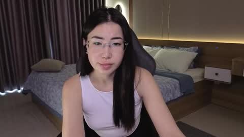 Naomi online show from February 8, 2:48 am