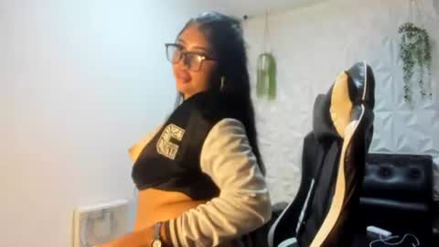 Naomi Himari online show from June 12, 9:12 pm
