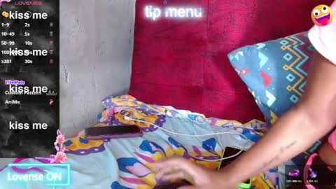 naomi_powel online show from April 4, 3:11 pm