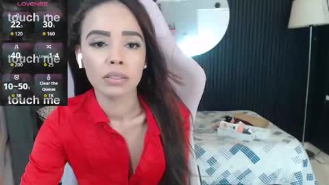 Naomis online show from June 7, 3:08 pm