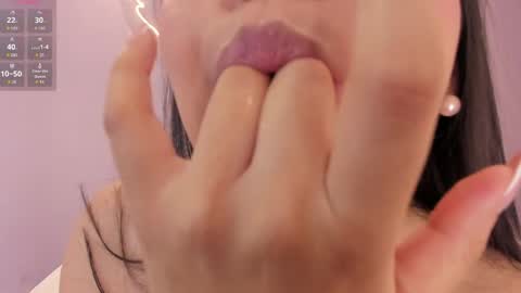 Naomy  online show from April 14, 10:59 am