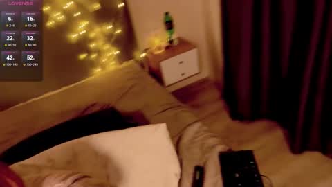 Snapshot of naomyreyyy chatting on November 1, 6:23 pm Naomy Rey online show from November 1, 6:23 pm