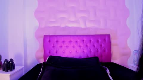 Maira online show from November 13, 8:41 pm