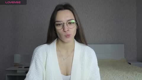 Anastasia online show from December 4, 9:00 am